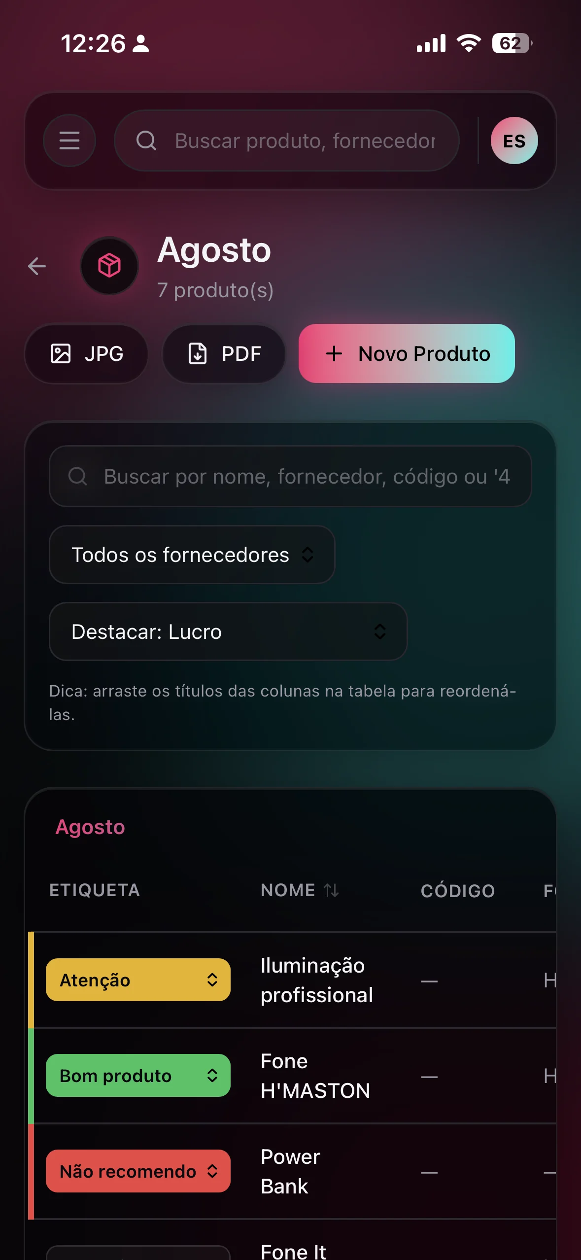 Produtos com etiquetas no celular